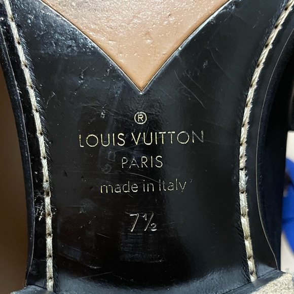 selling my LV shoes - Picture 7 of 9